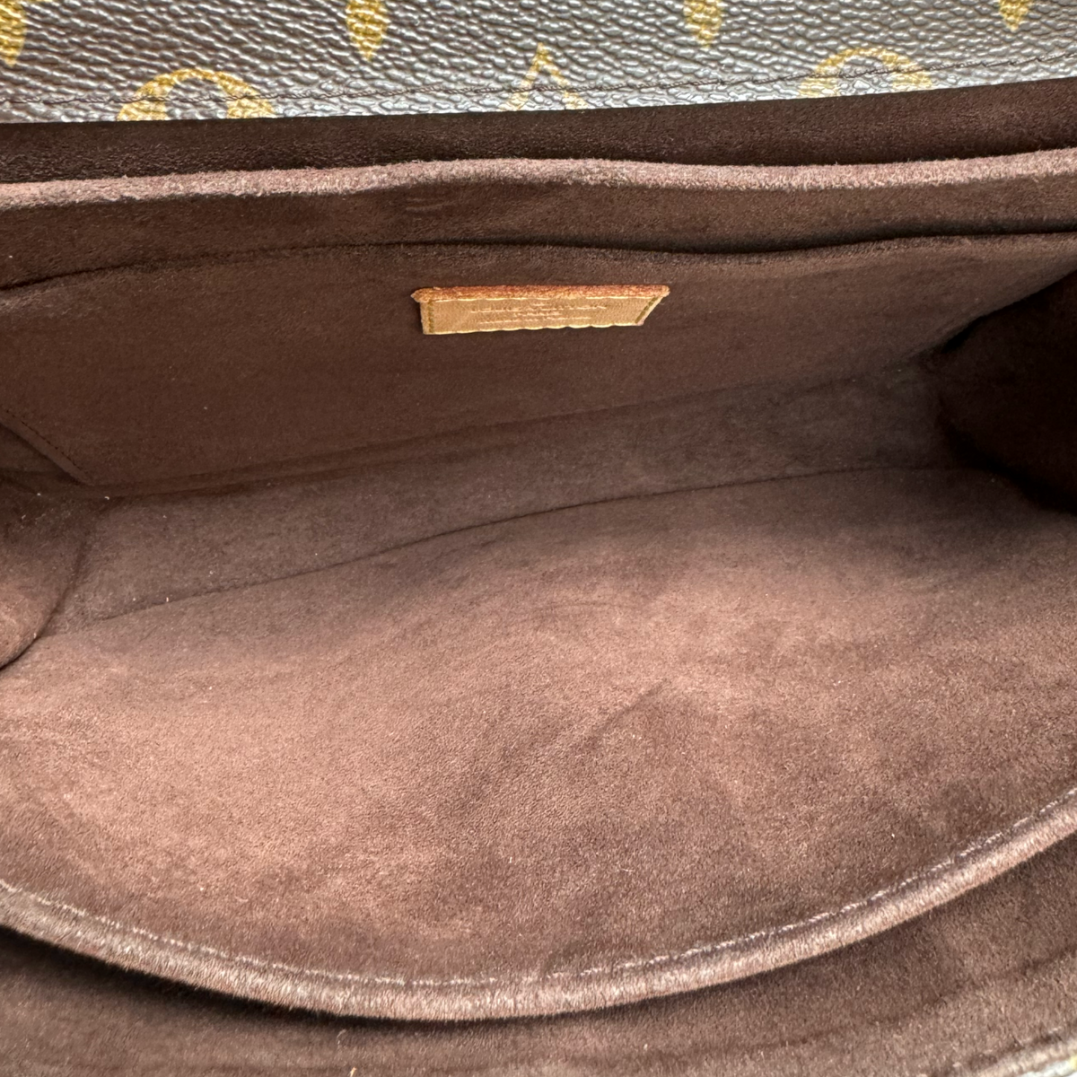 Louis Vuitton Pochette Métis Monogram Canvas