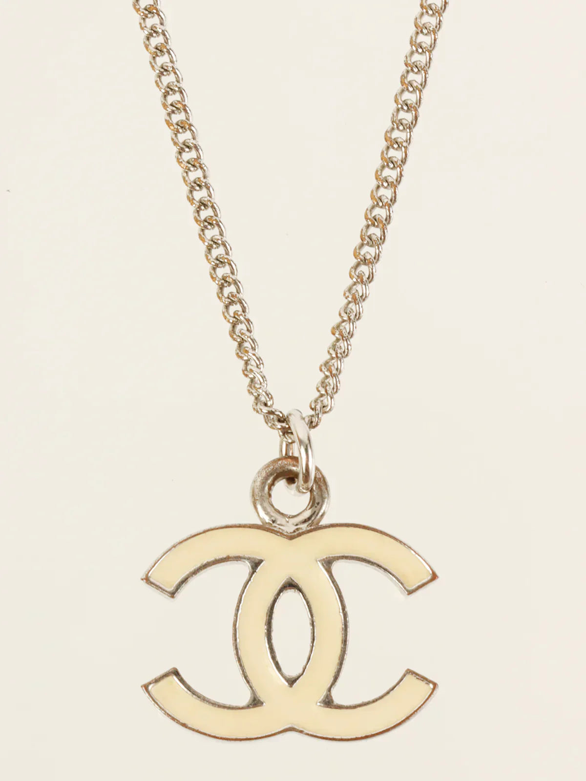 CHANEL 2006 Made Cc Mark Plate Necklaces Silver/Ivory