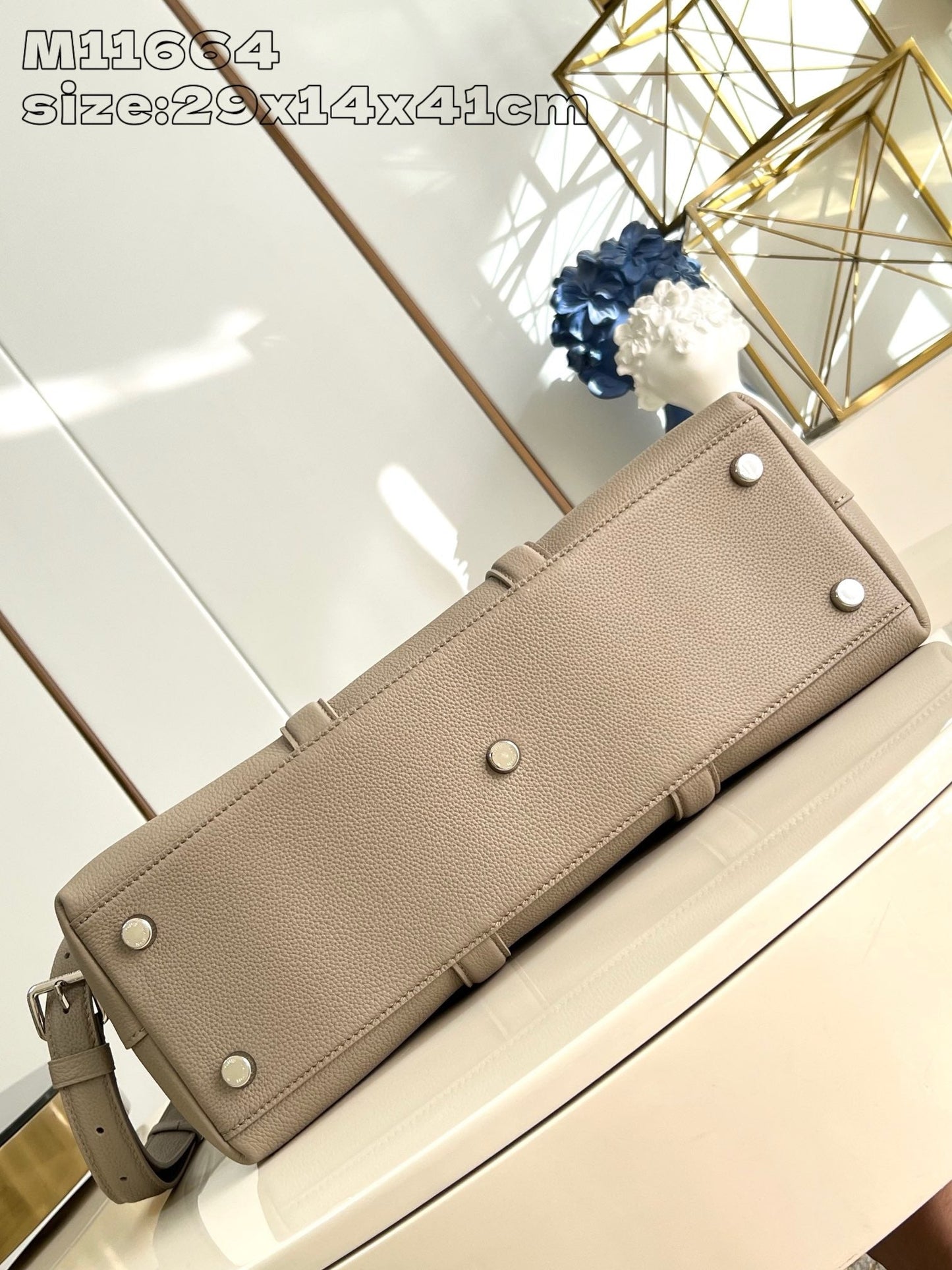 LB1123 Georges Tote MM / HIGHEST QUALITY VERSION / 16.1 x 11.4 x 5.5 inches