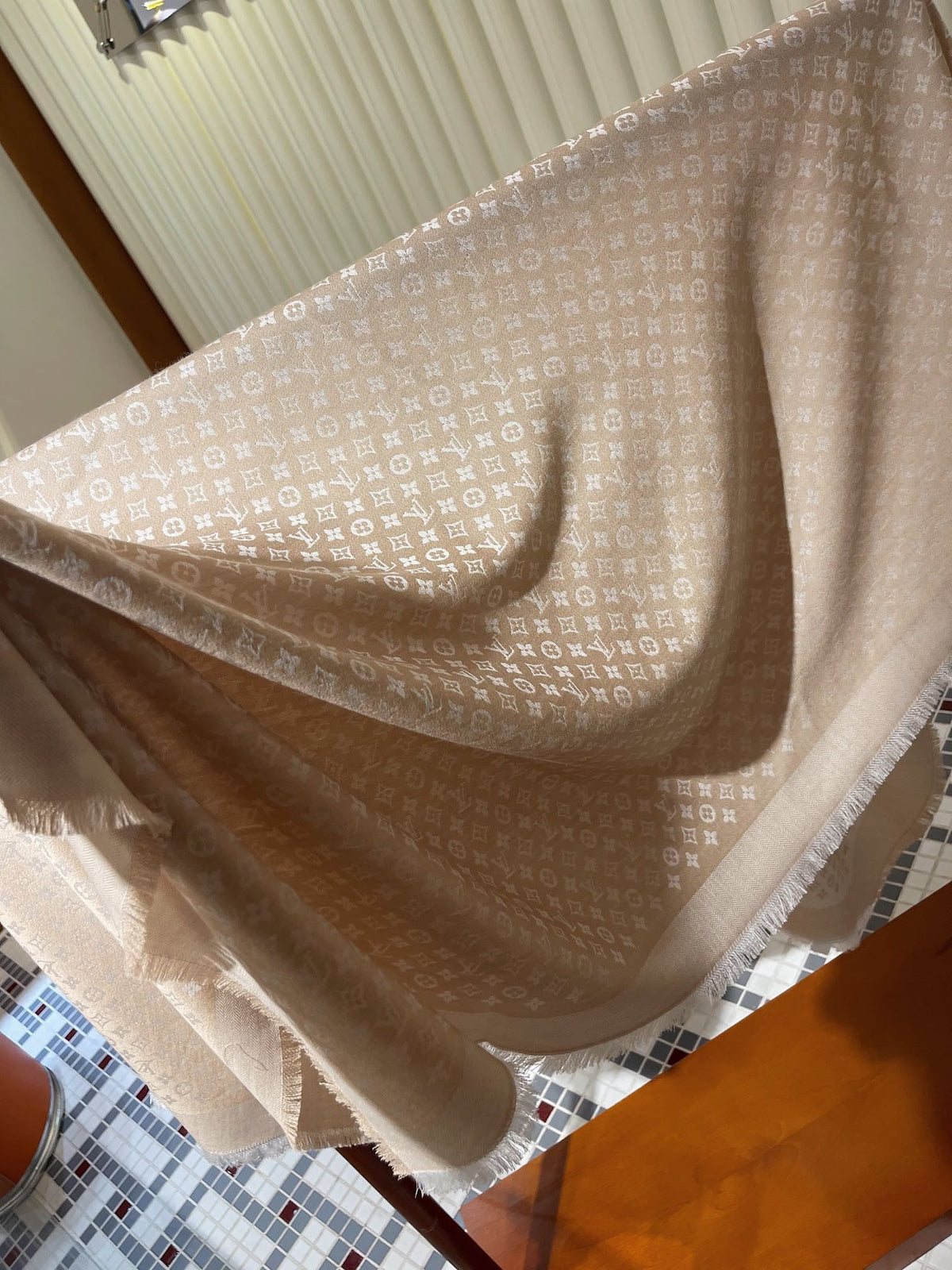 CLTH247  MONOGRAM Scarf