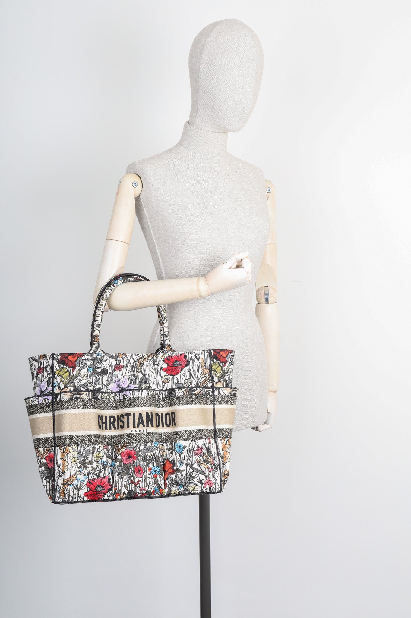 CHRISTIAN DIOR Catherine Book Tote Beige