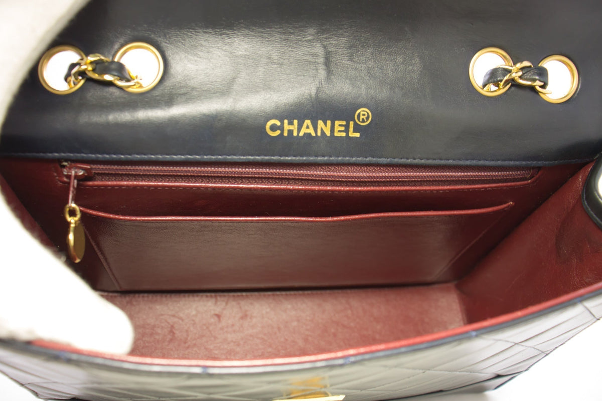 Chanel Vintage Classic Chain Shoulder Bag Black Quilted Flap Lamb c20