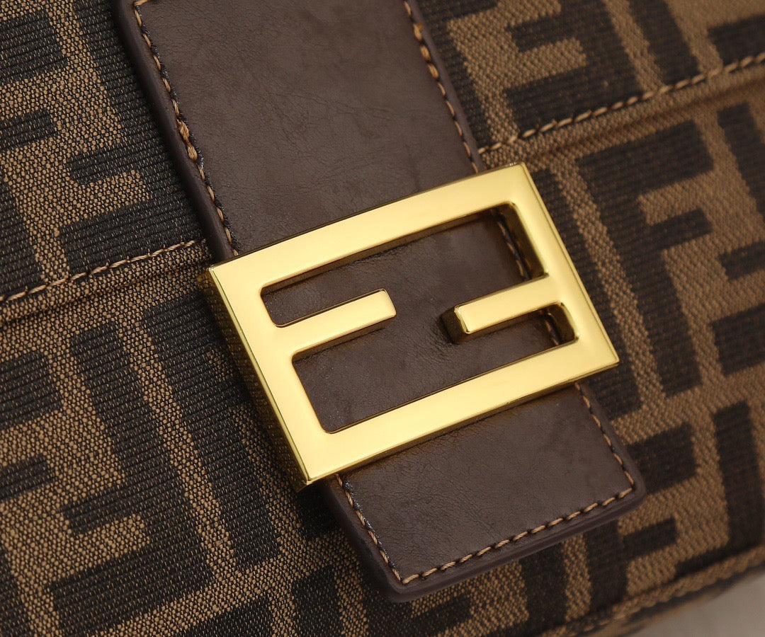 FF165 Vintage Handbag / 11.4x8.3x4.7inch