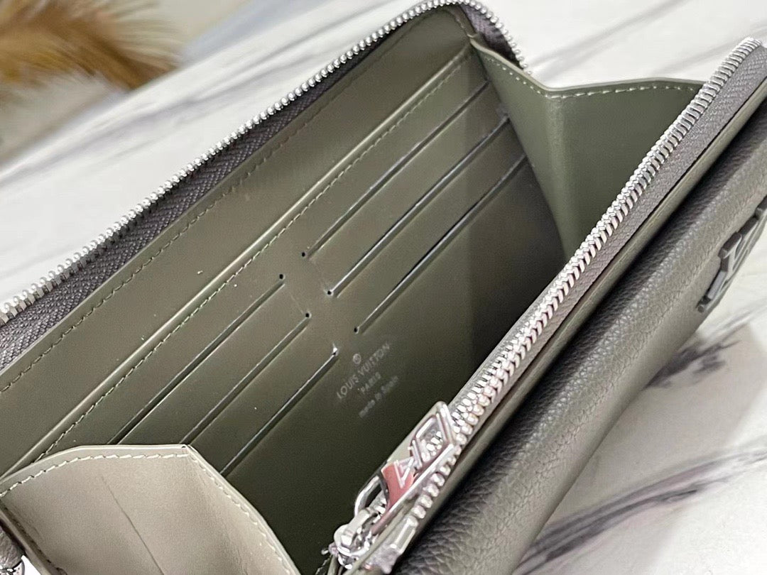 MBG040 Aerogram Long Wallet / HIGHEST QUALITY VERSION