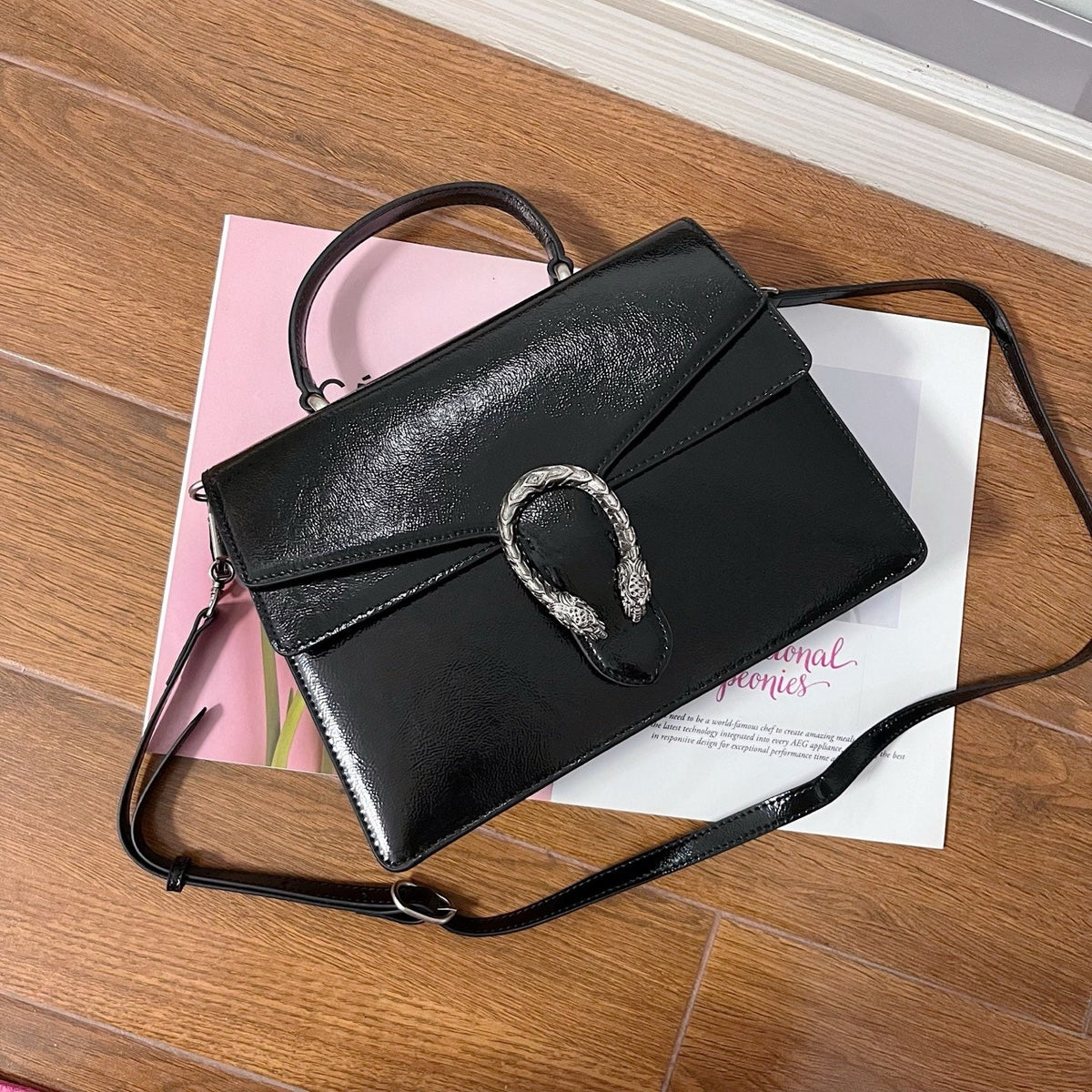 GC704 Dionysus Medium Top Handle Bag / 11.4"W x 7.8"H x 4"D