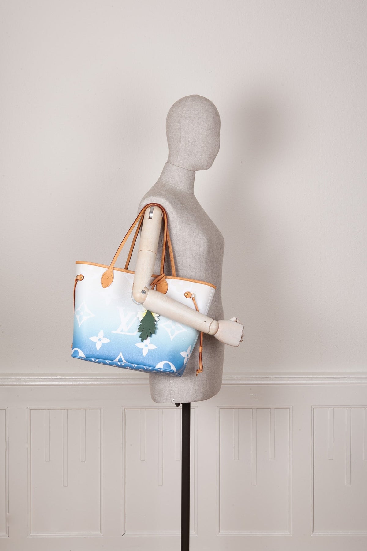 LOUIS VUITTON Neverfull MM Pool Bleu