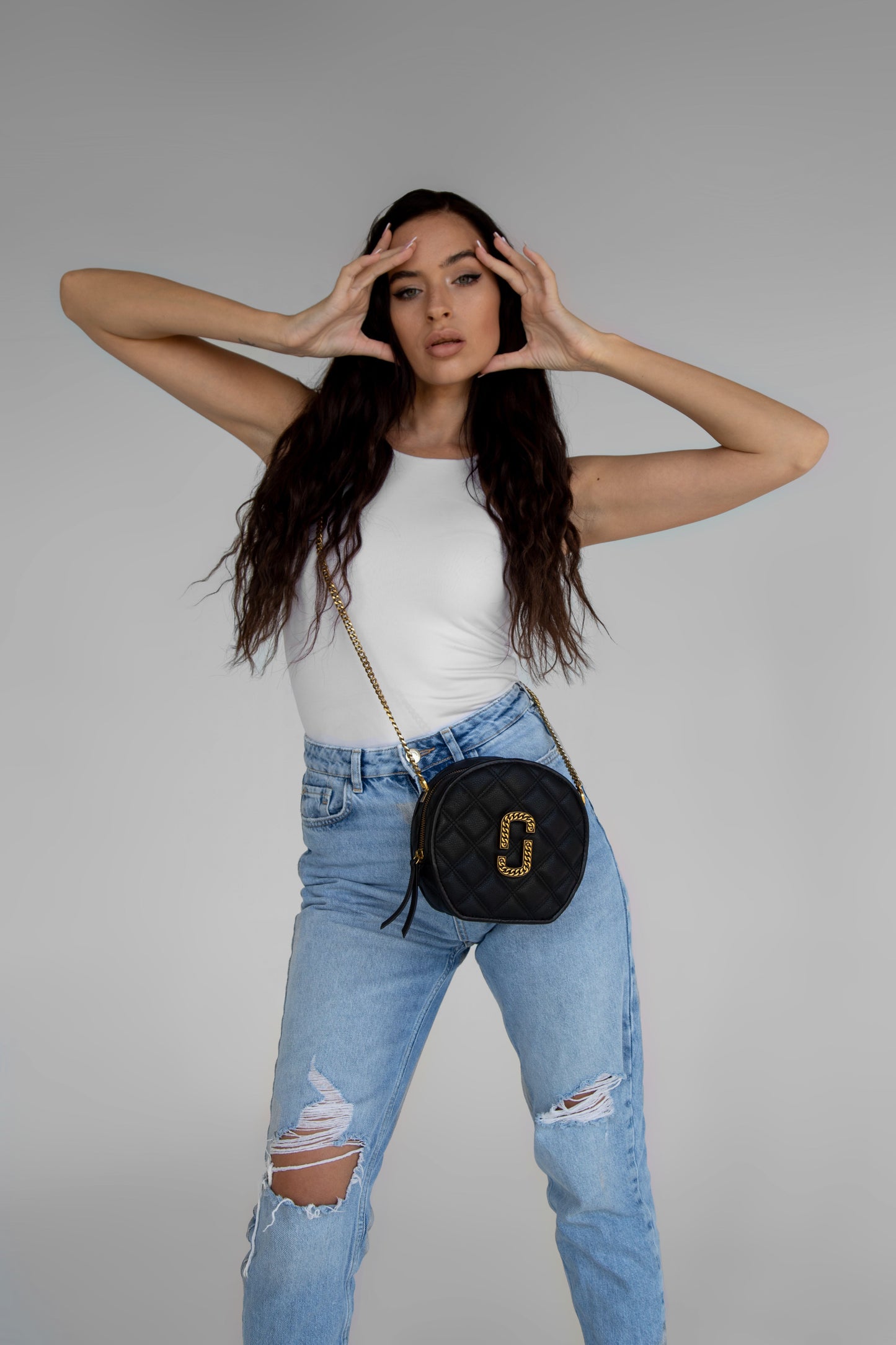 Marc Jacobs The Status round crossbody bag