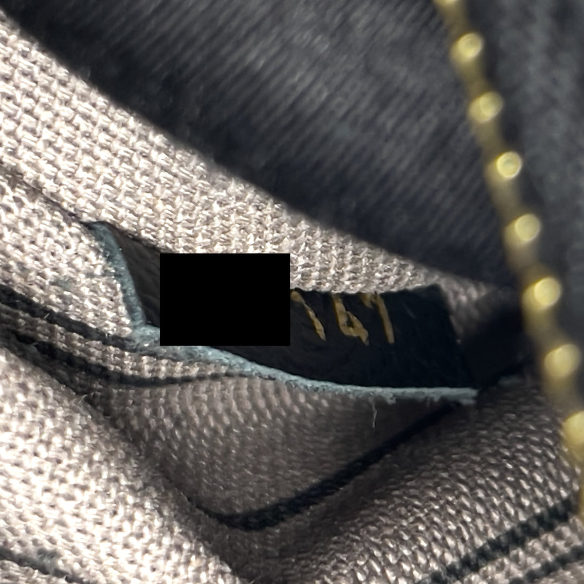 Louis Vuitton Pochette Métis Monogram Empreinte Black GHW