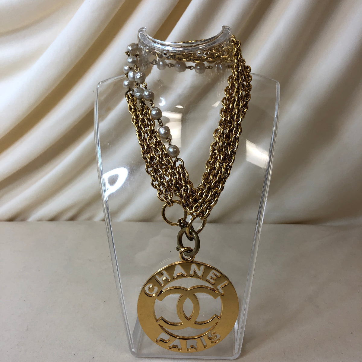 Top Quality Chanel Gold Pearl CC Cutout Necklace Sku# 62966