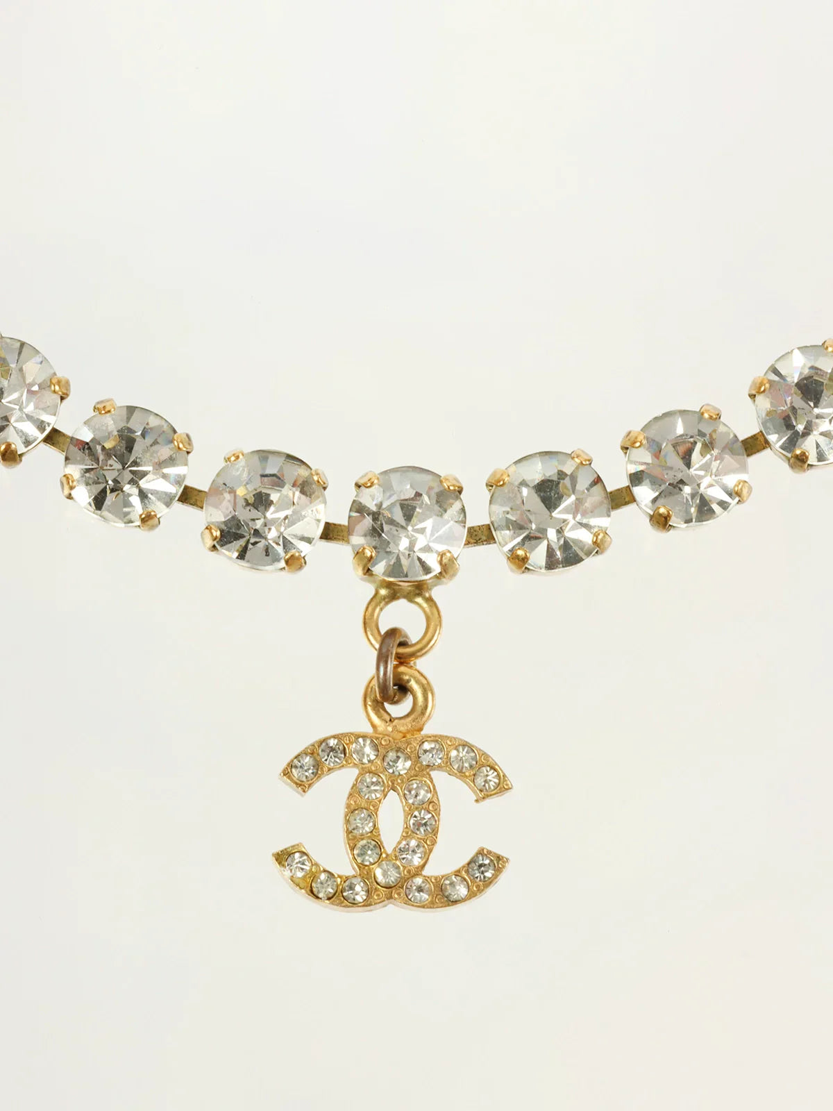CHANEL 1995 Made Rhinestone Cc Mark Swing Necklace Gold