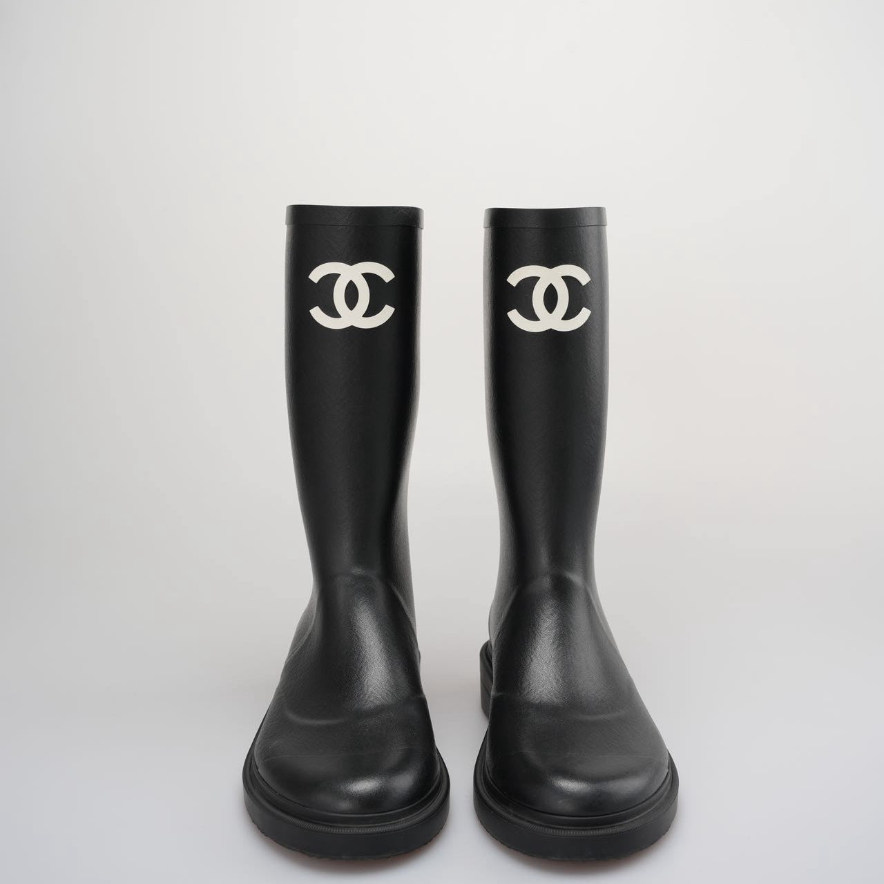 Chanel Classic Rain Boots In Black and White With CC Logo Size 39