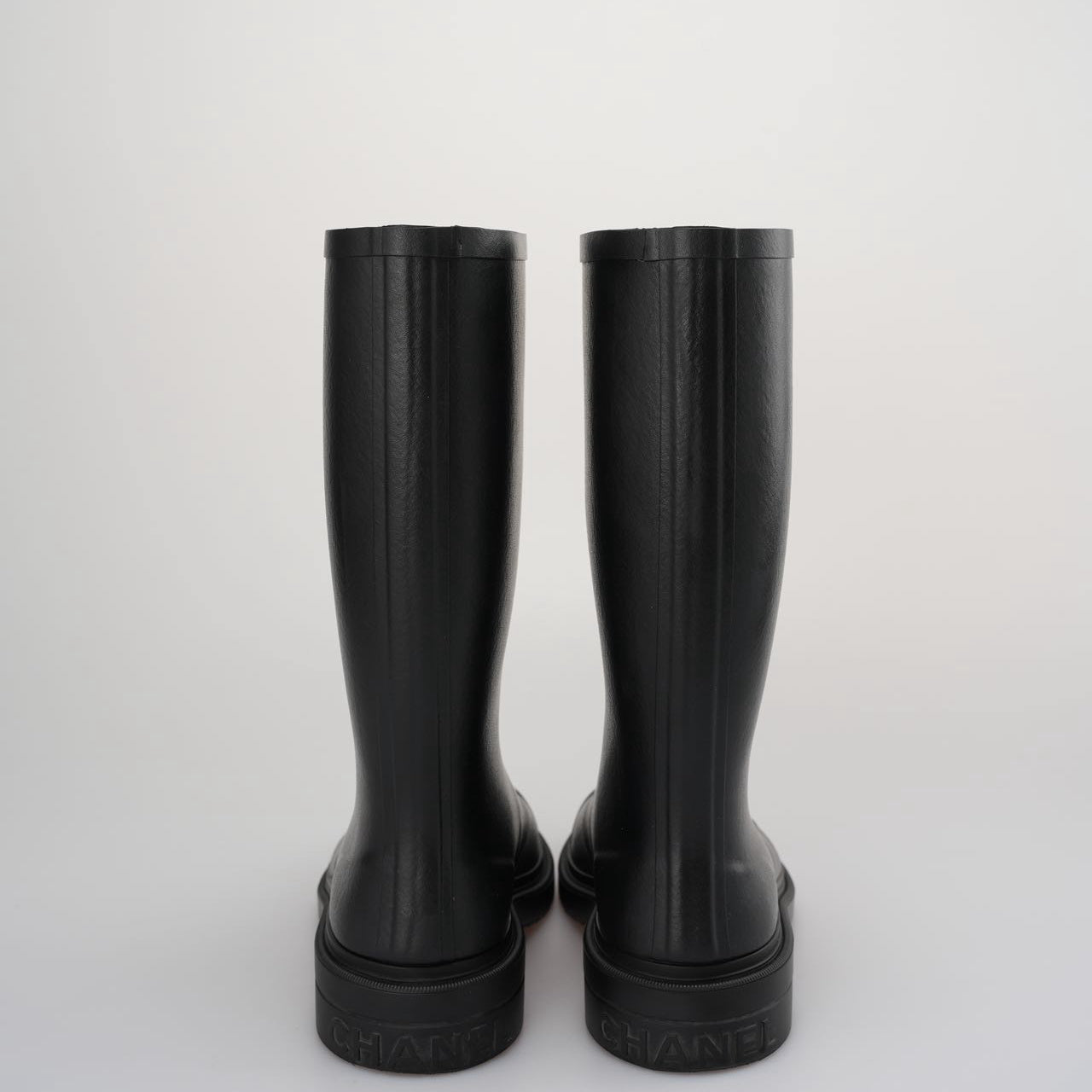 Chanel Classic Rain Boots In Black and White With CC Logo Size 39
