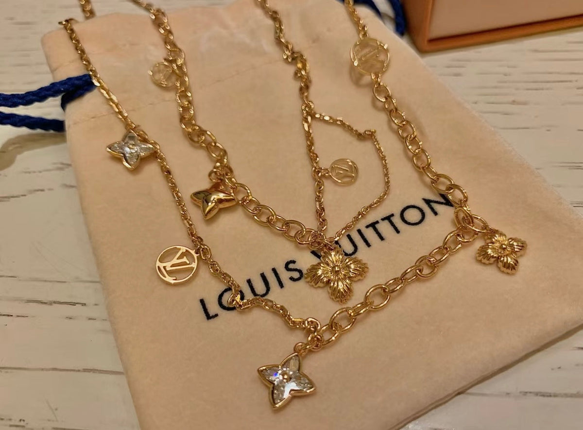 JW833 Blooming Strass Necklace