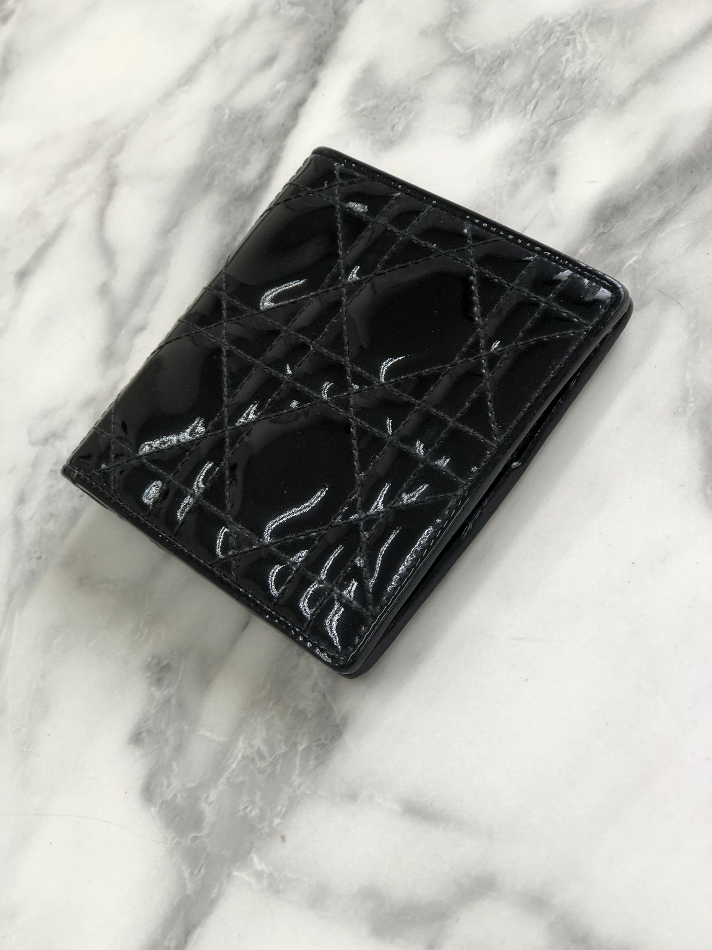 Christian Dior Wallet Patent leather Cannage Black n8nbaj