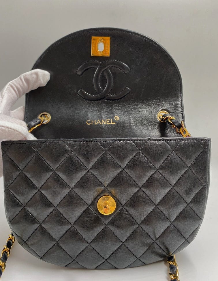 Chanel Vintage Crossbody Flap Bag