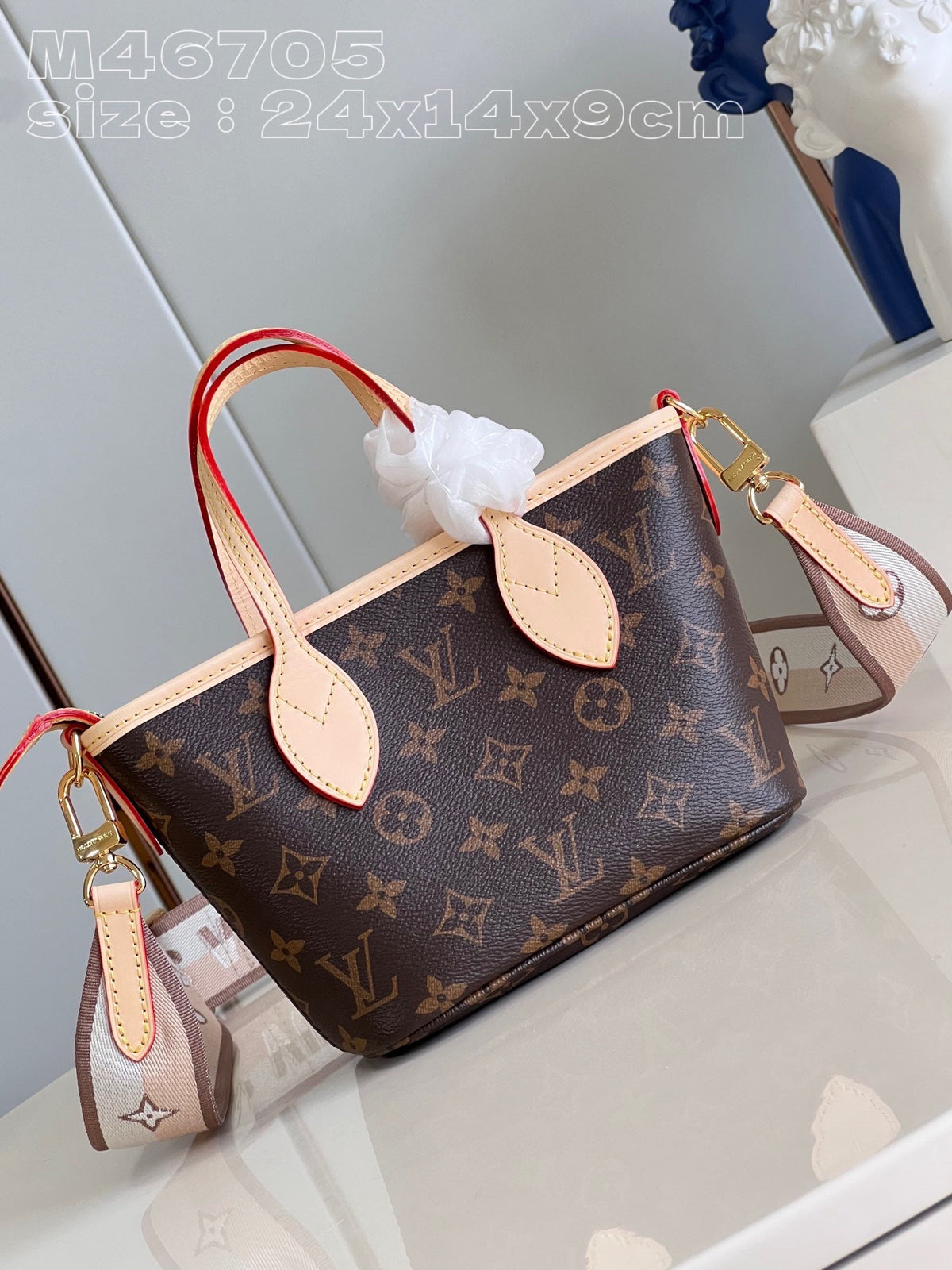 LB867 Neverfull BB / HIGHEST QUALITY VERSION / 9.4 x 5.5 x 3.5 inches