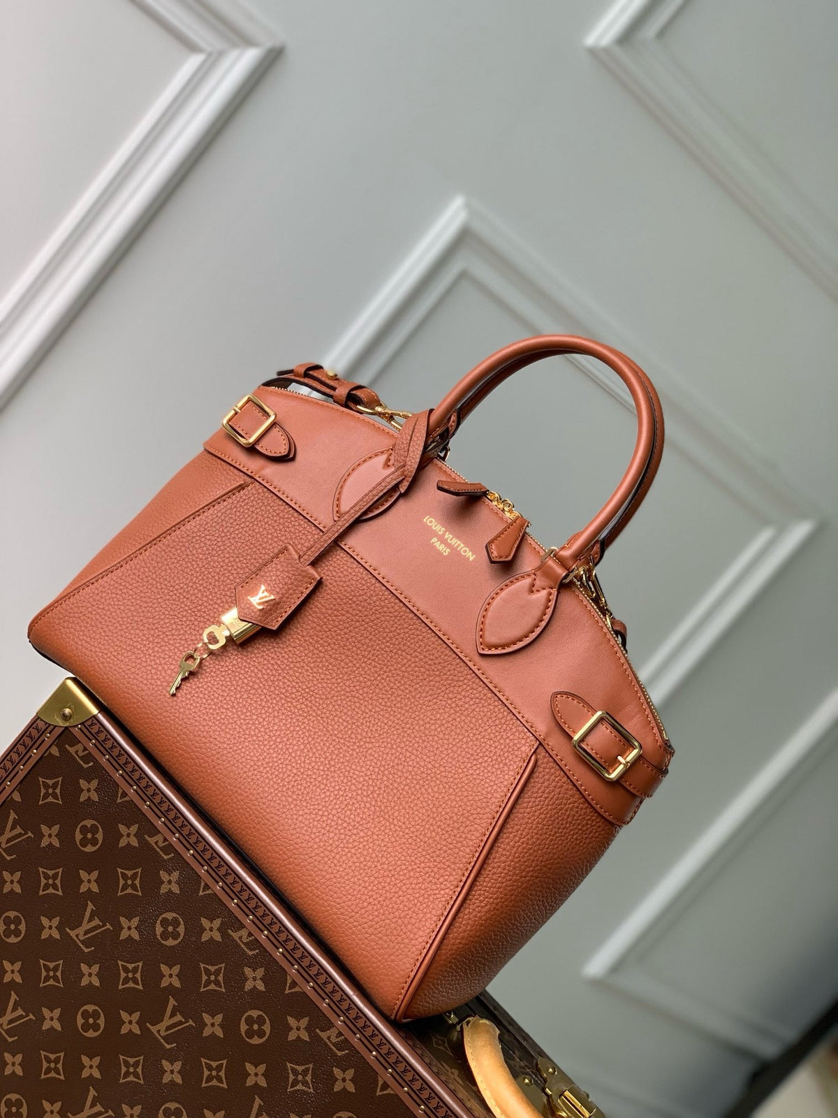 LB1052 Vendôme MM / HIGHEST QUALITY VERSION / 14.2 x 11.4 x 5.9 inches