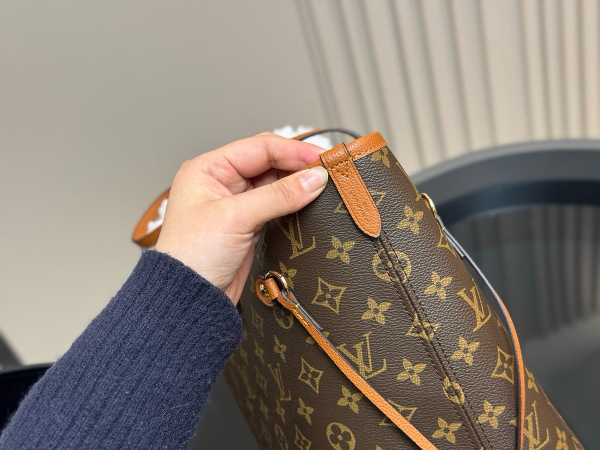 LB1215 Neverfull Inside Out MM / 12.2 x 11 x 5.5 inches