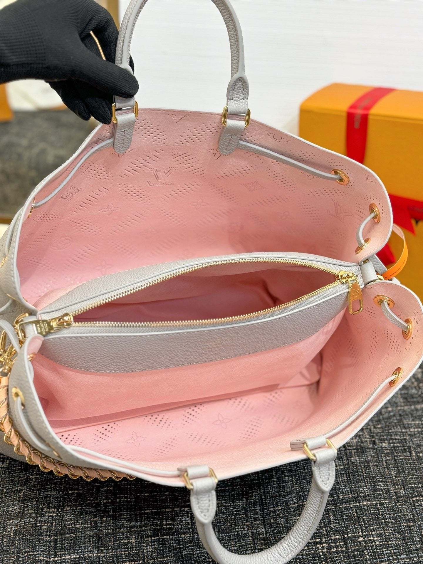 LB1224 Bella Tote / 12.6 x 9.1 x 5.1 inches / HIGHEST QUALITY VERSION