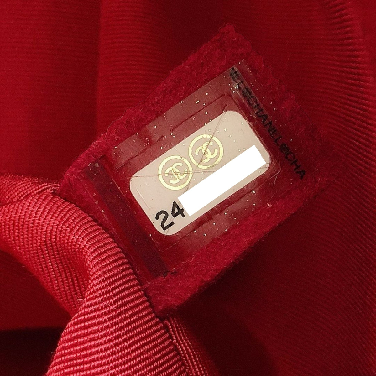 Medium Boy Chevron Caviar Red GHW