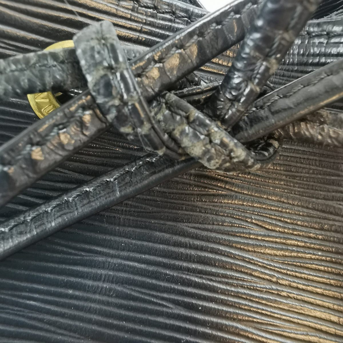 Louis Vuitton Petit Noé Black Epi