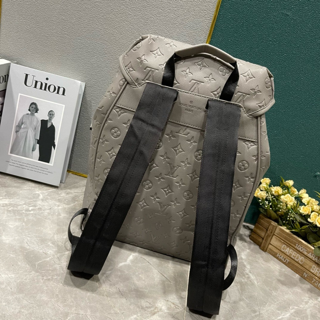 MBG062 Montsouris Backpack / 12.6 x 15.7 x 7.5 inches