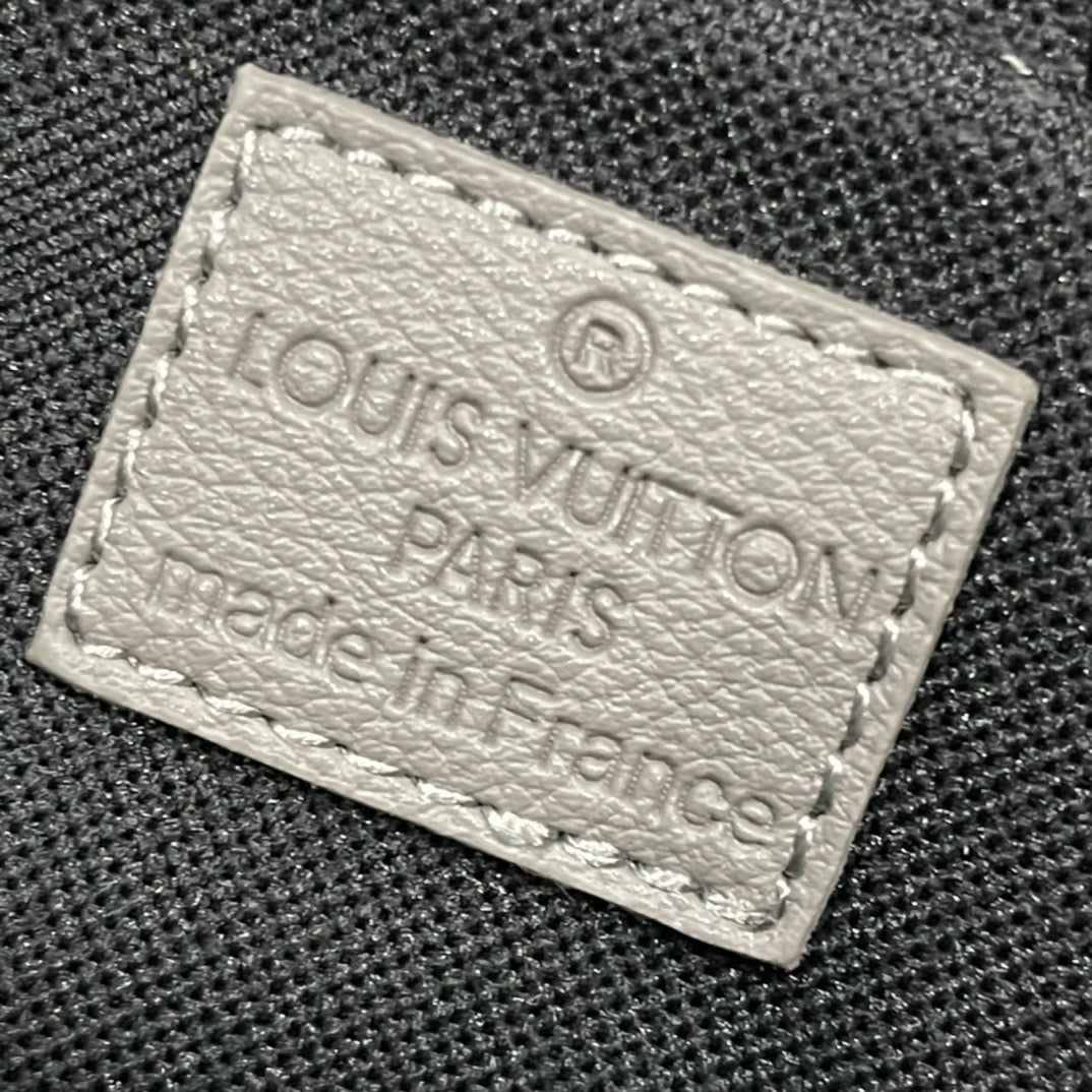 MBG062 Montsouris Backpack / 12.6 x 15.7 x 7.5 inches