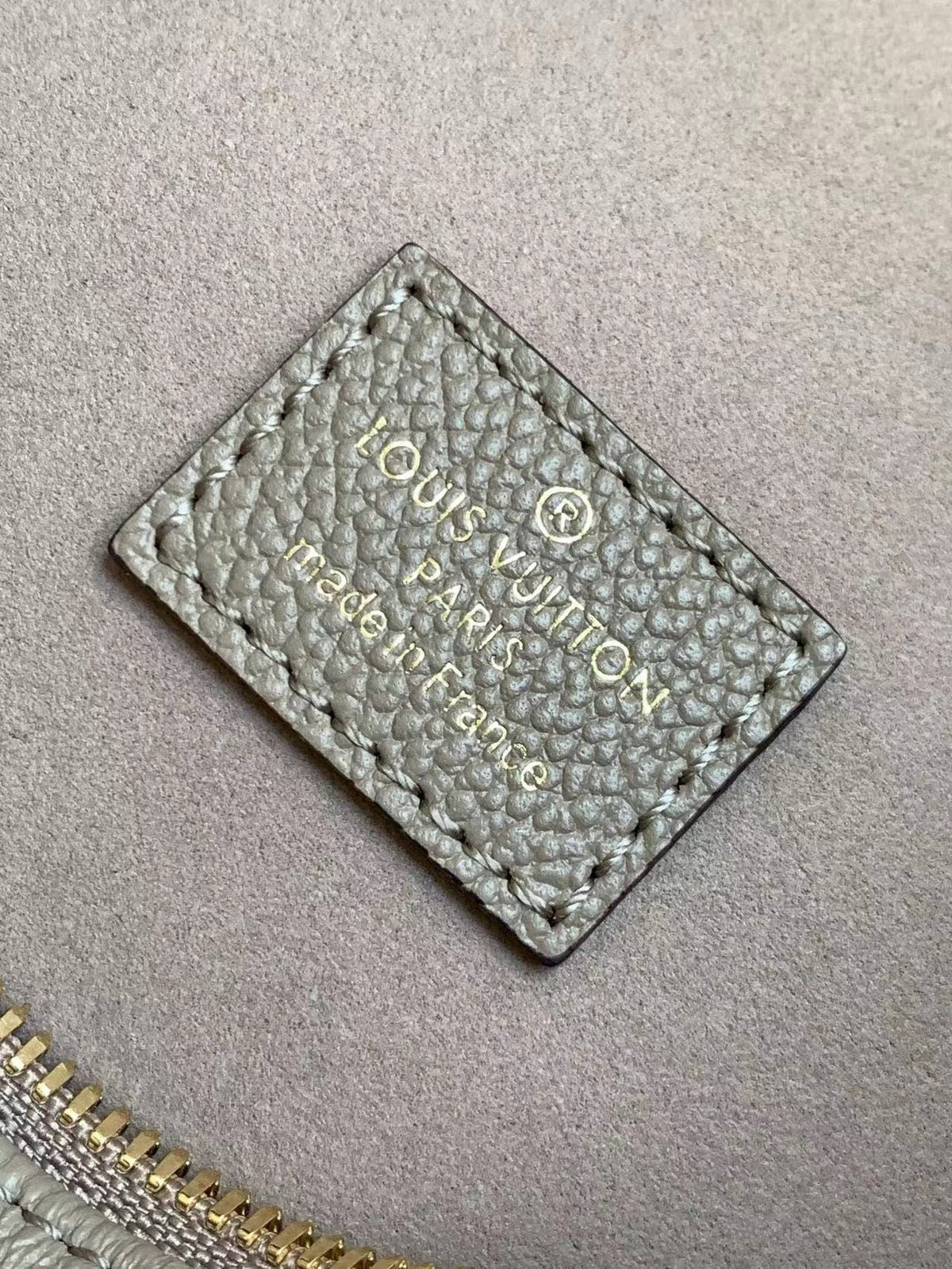 LB904 Loop Hobo / HIGHEST QUALITY VERSION / 15 x 10.2 x 3.9 inches