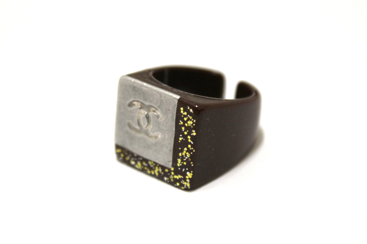 Vintage Chanel Brown Spackles CC Square Plastic Open Ring Size