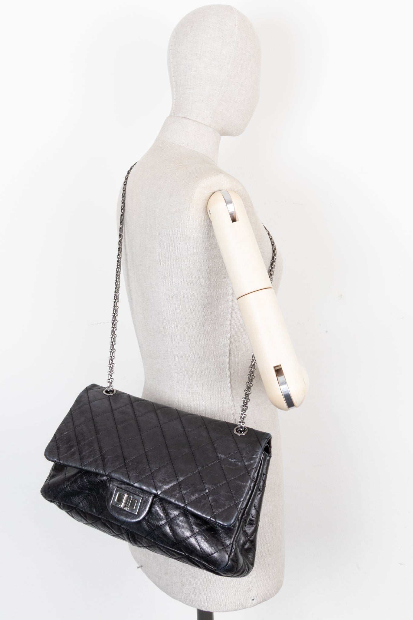 CHANEL 2.55 Large Metallic Black