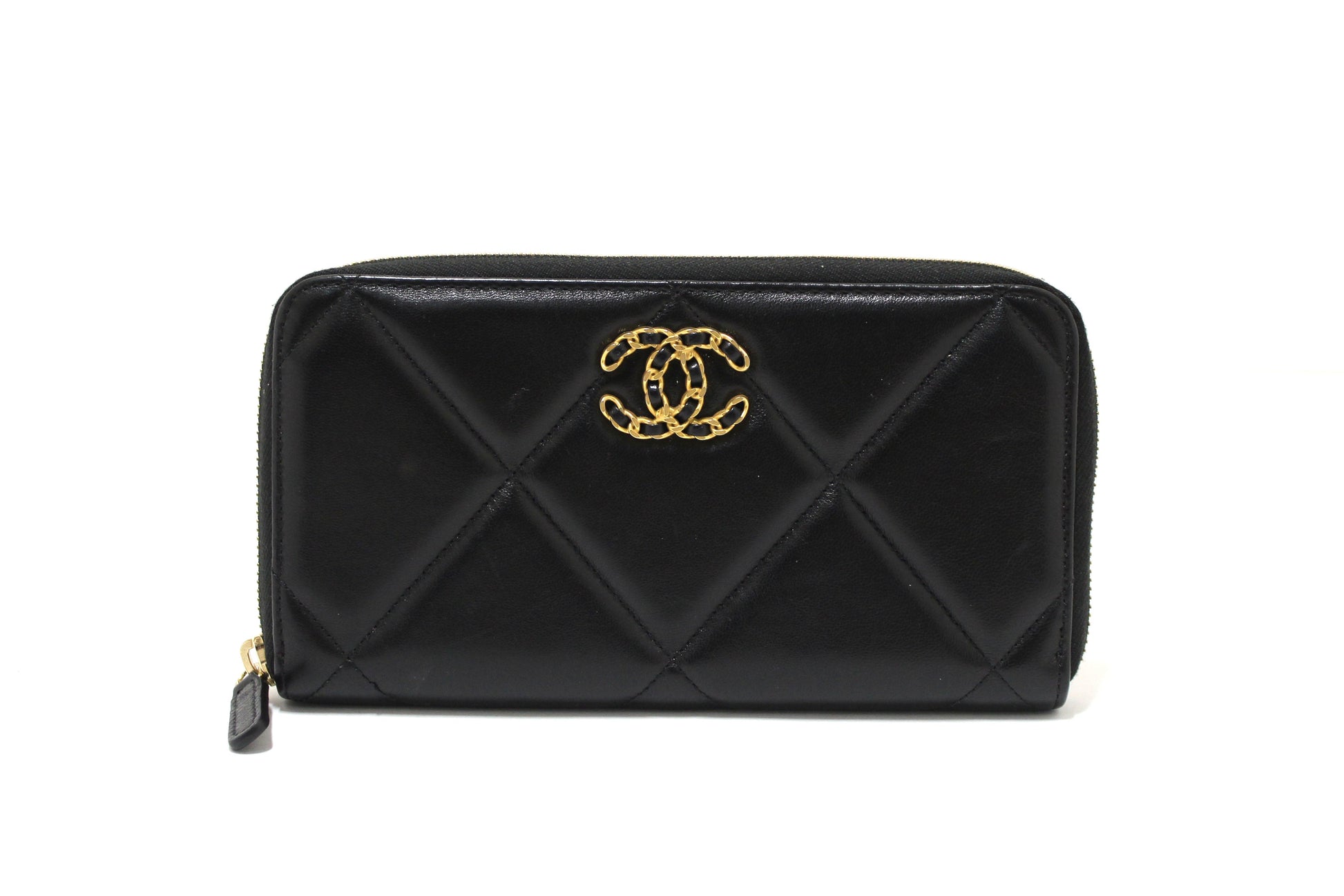 Chanel 19 Black Quilted Lambskin Leather Long Zip Around Wallet | Italystation.com