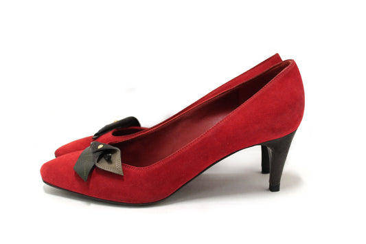 Louis Vuitton Deep Red Suede Leather Heel Shoes Size 38 | Italystation.com - Shop Now at italystation.com