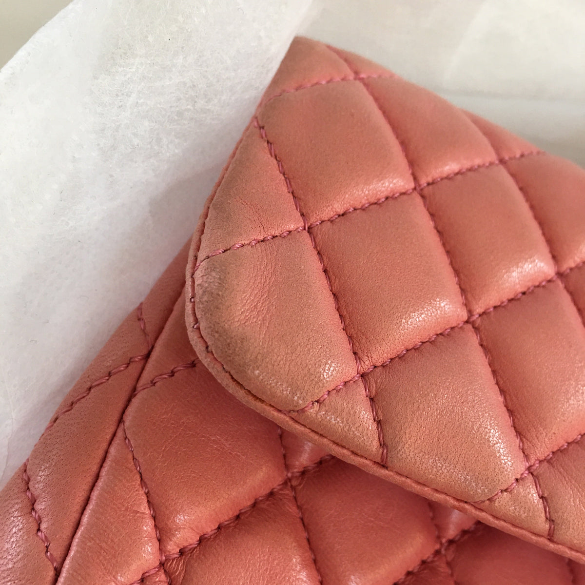 Top Quality Chanel Limited Edition "Bonne Chance" Timeless Pochette Single New in pink leather