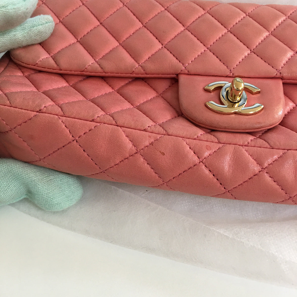 Top Quality Chanel Limited Edition "Bonne Chance" Timeless Pochette Single New in pink leather