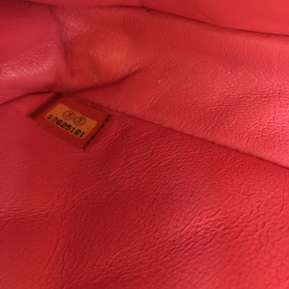 Top Quality Chanel Limited Edition "Bonne Chance" Timeless Pochette Single New in pink leather