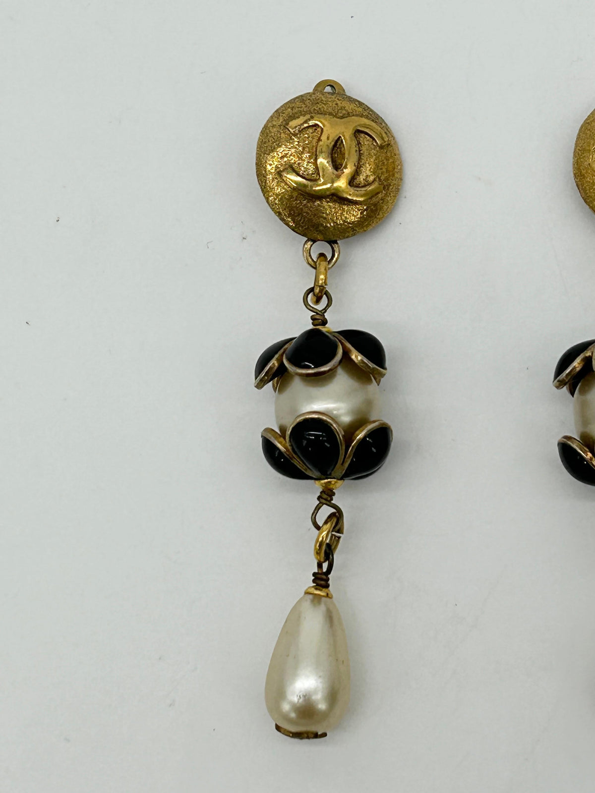 Top Quality Chanel Gold Enamel Pearl Teardrop Earrings