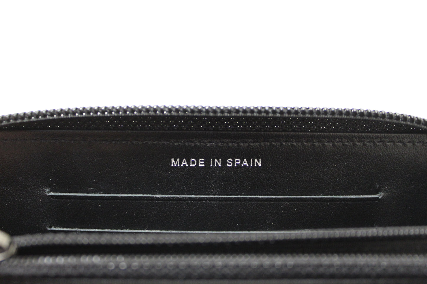 NEW Chanel Black Quilted Caviar Leather Boy Small Zip Around Wallet