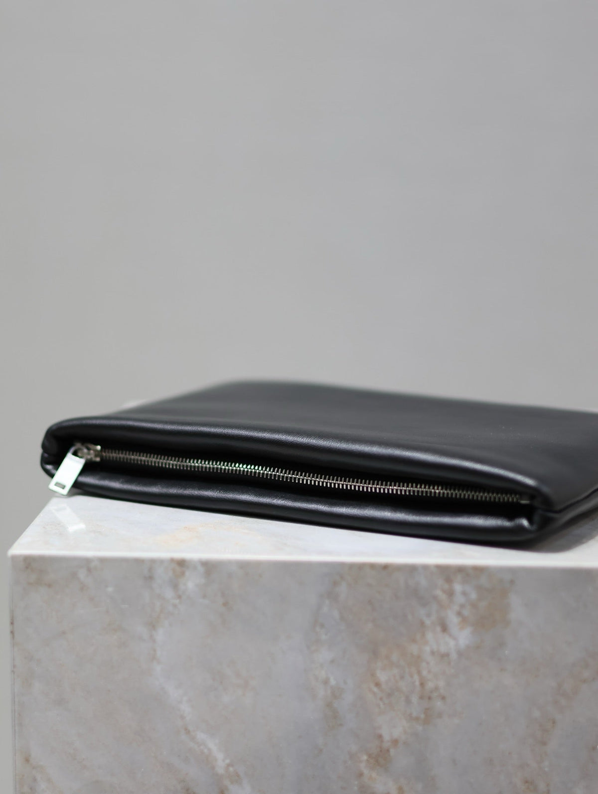 YSK382 YSL Pouch / 9x6.3x1.2inch