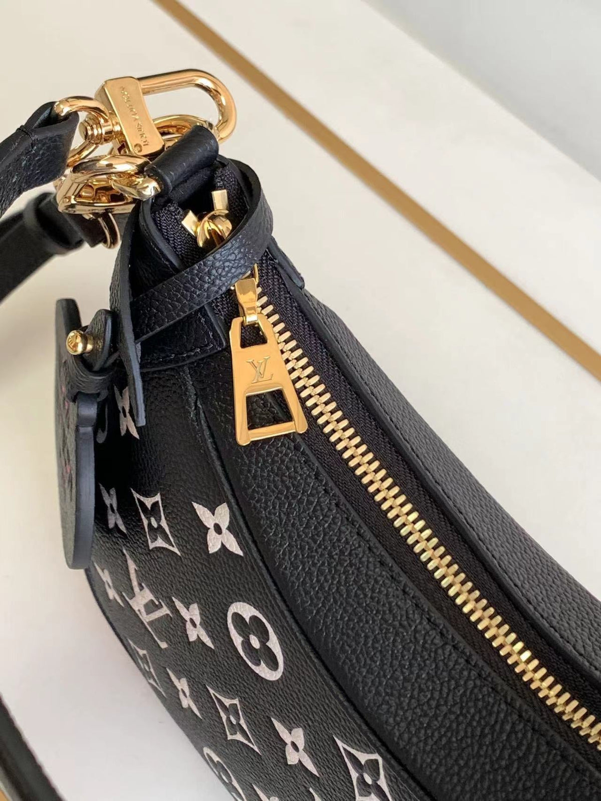 LB649 Bagatelle Hobo Bag / HIGHEST QUALITY VERSION