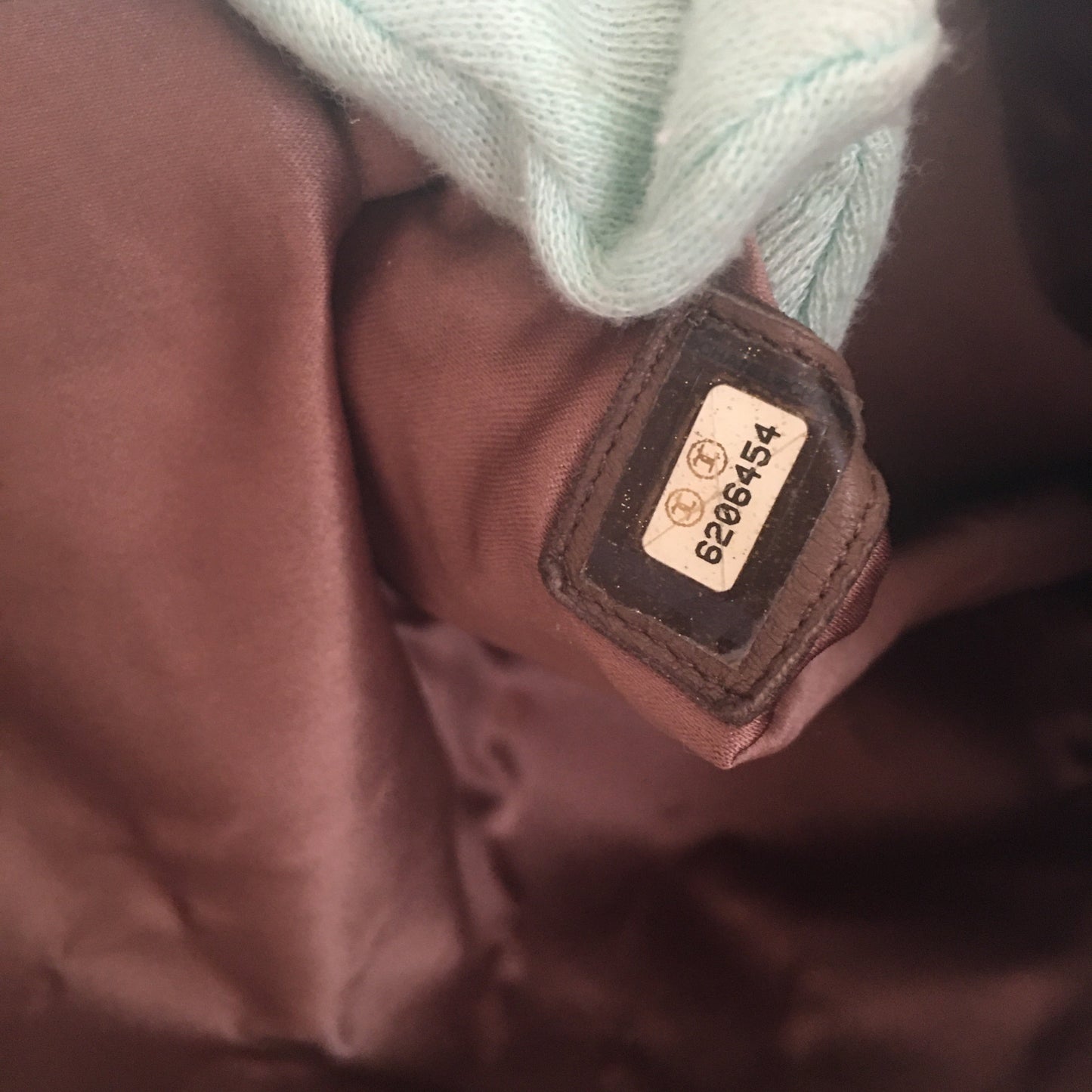 CHANEL Shoulder Bag in Beige Suede