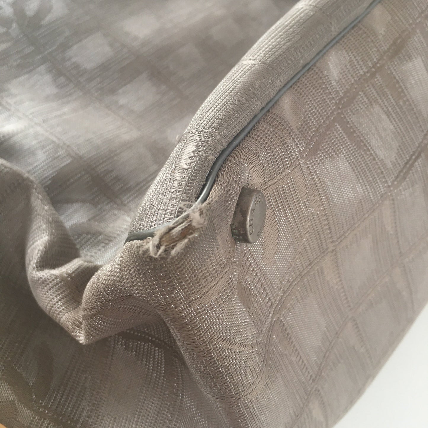 CHANEL Shoulder Bag in Silver Fabric