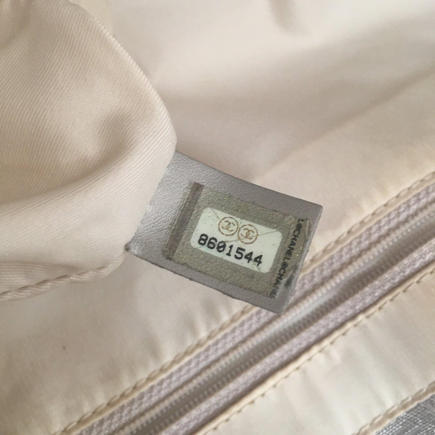 CHANEL Shoulder Bag in Silver Fabric