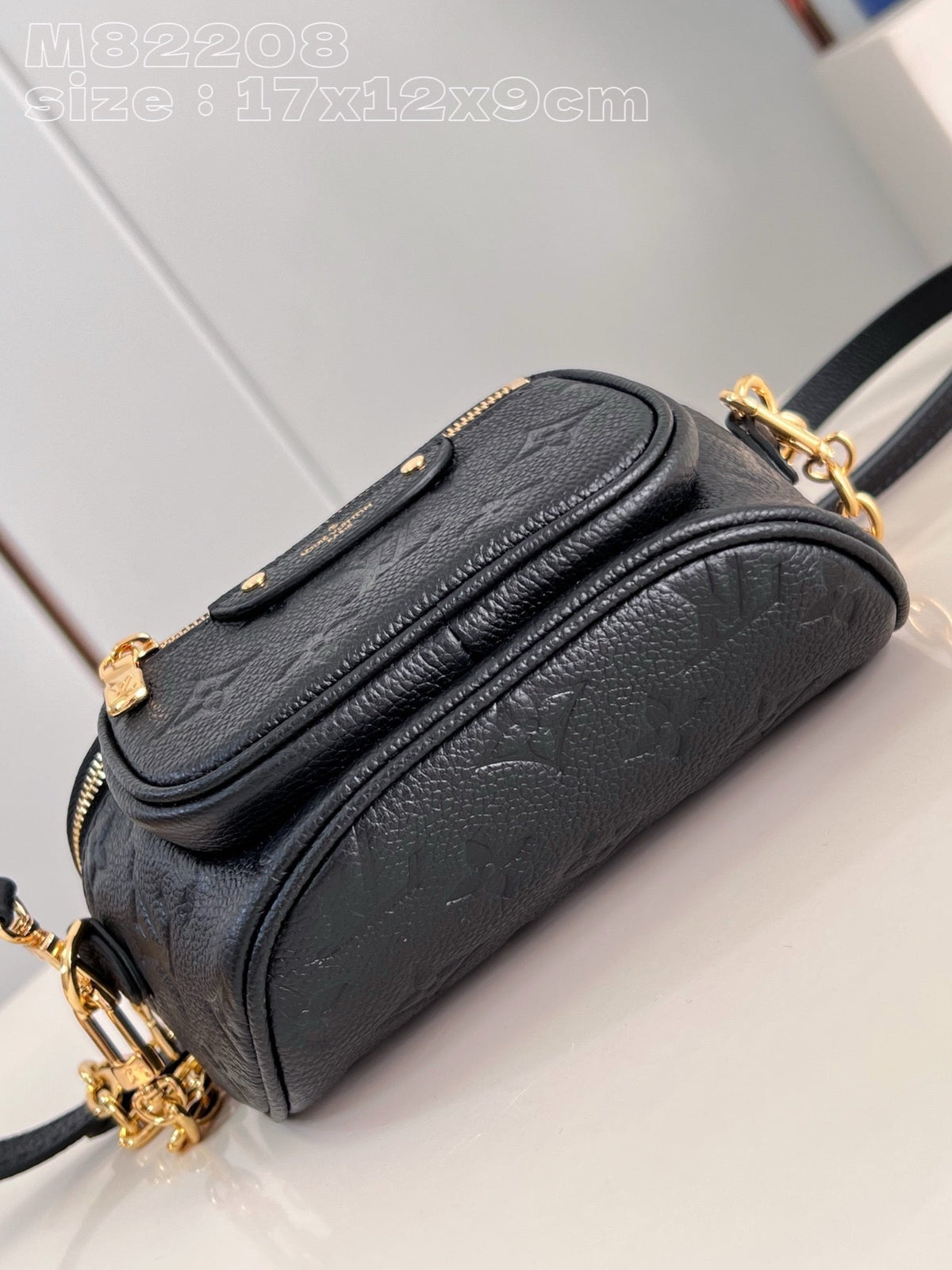 LB916 Mini Bumbag / 6.7 x 4.7 x 3.7 inches / HIGHEST QUALITY VERSION