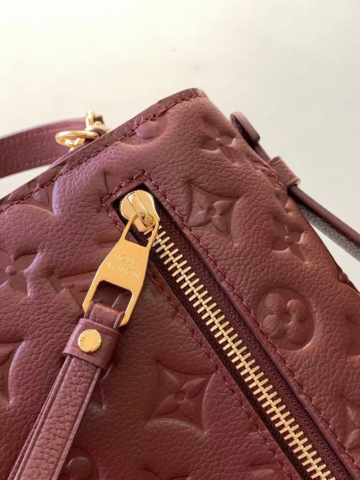 LB878 Pochette Métis / HIGHEST QUALITY VERSION / 9.8 x 7.5 x 2.8 inches