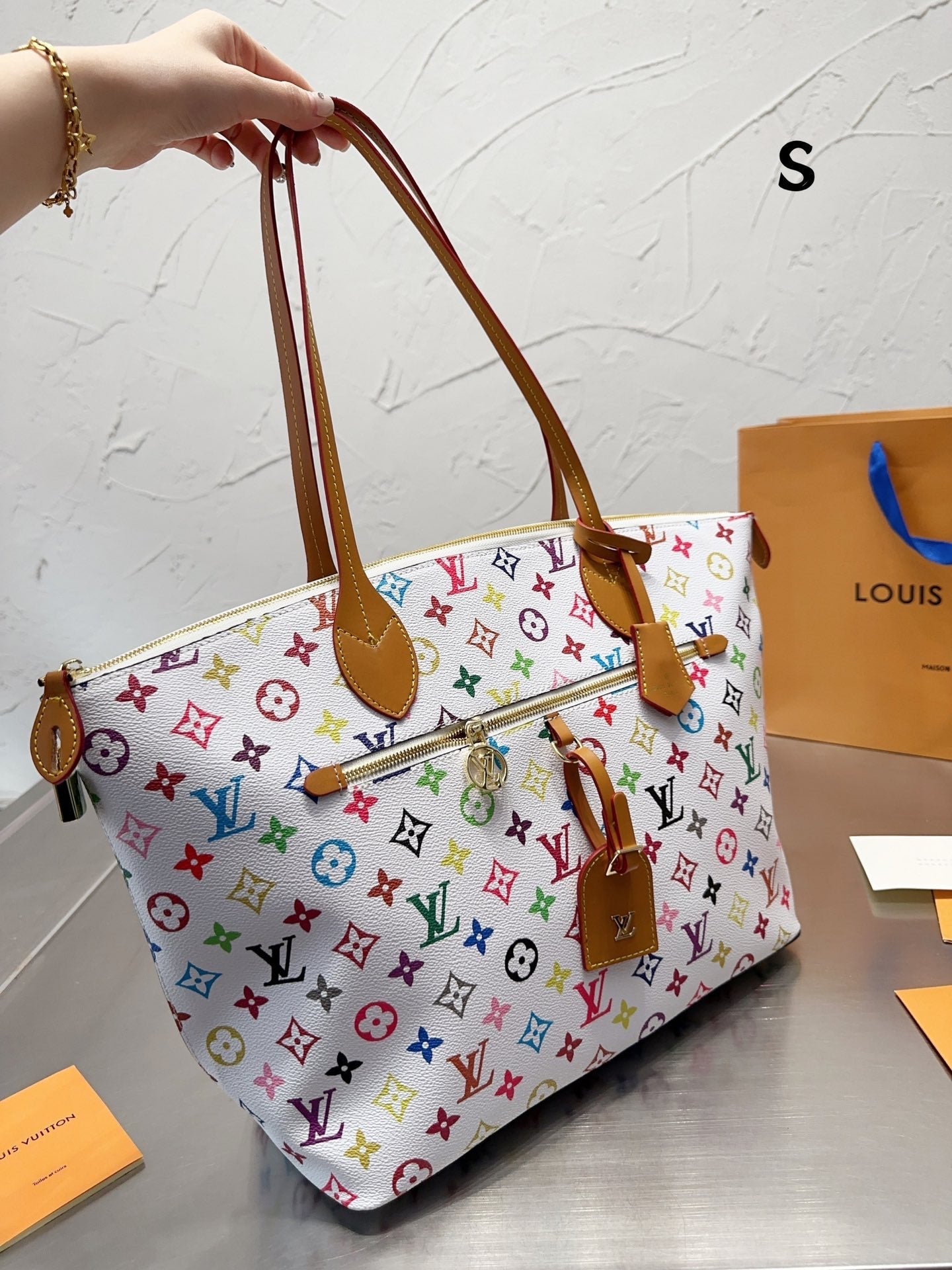 LB792 Vintage Shoulder Bag / 13.4x11.8inch