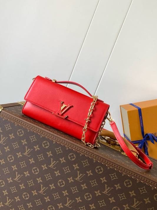 LB1155 Wallet On Chain Capucines / HIGHEST QUALITY VERSION / 9.1 x 4.7 x 1.6 inches