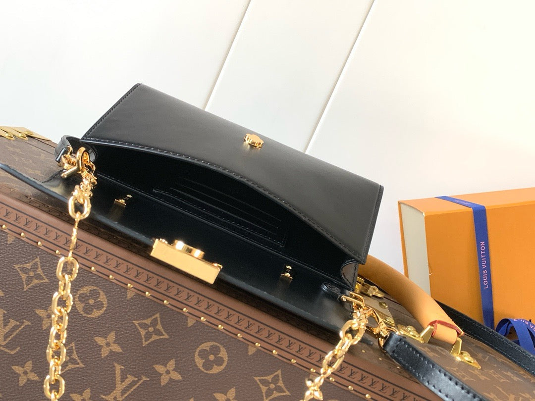 LB1156 Wallet On Chain Capucines / HIGHEST QUALITY VERSION / 9.1 x 4.7 x 1.6 inches