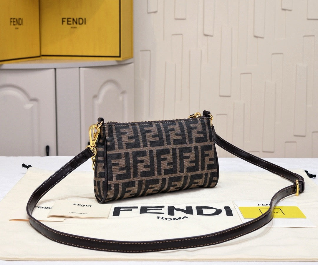 FF247 Vintage Mini Bag / 8.2x5.9x1.9inch
