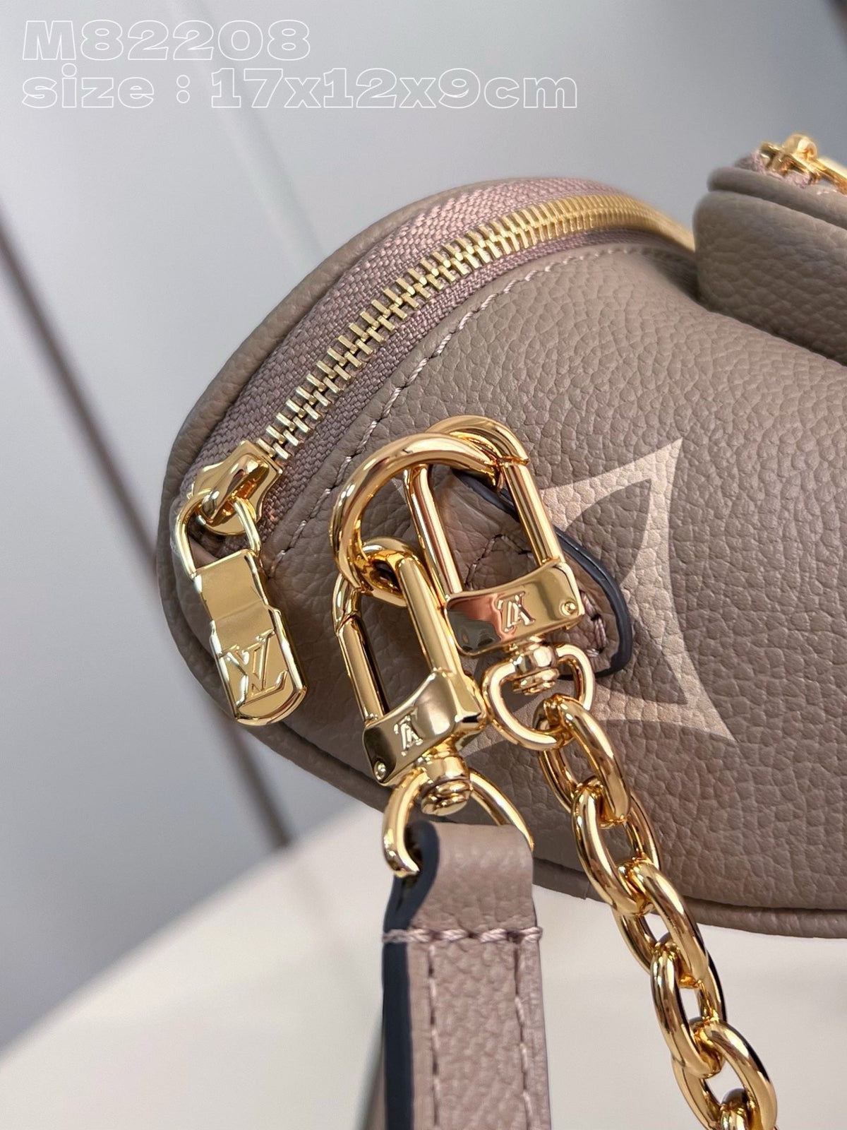 LB919 Mini Bumbag / 6.7 x 4.7 x 3.7 inches / HIGHEST QUALITY VERSION