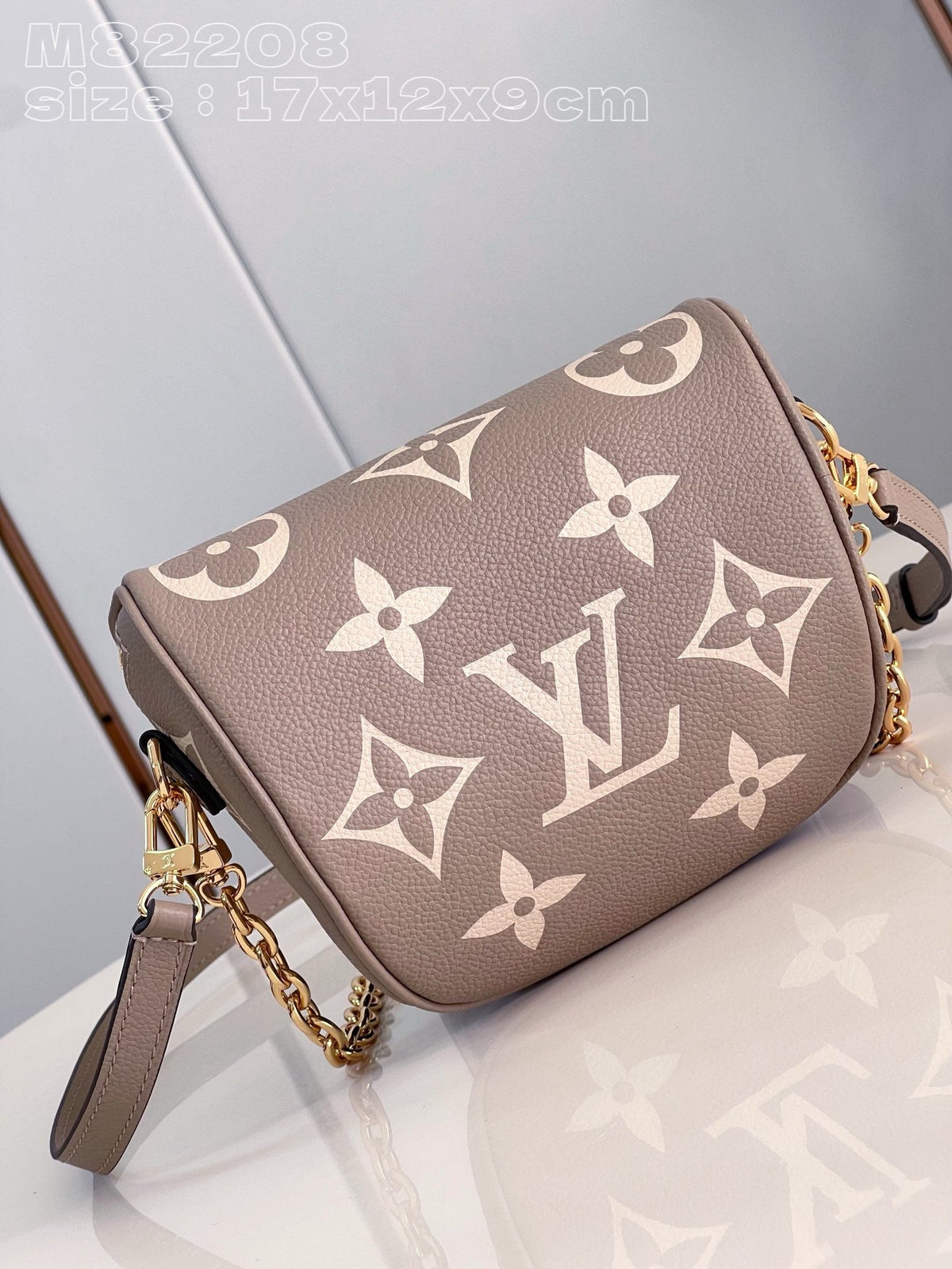 LB919 Mini Bumbag / 6.7 x 4.7 x 3.7 inches / HIGHEST QUALITY VERSION